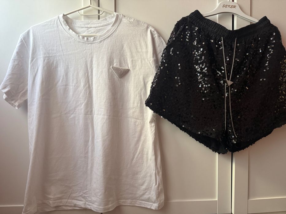 Комплект от две части