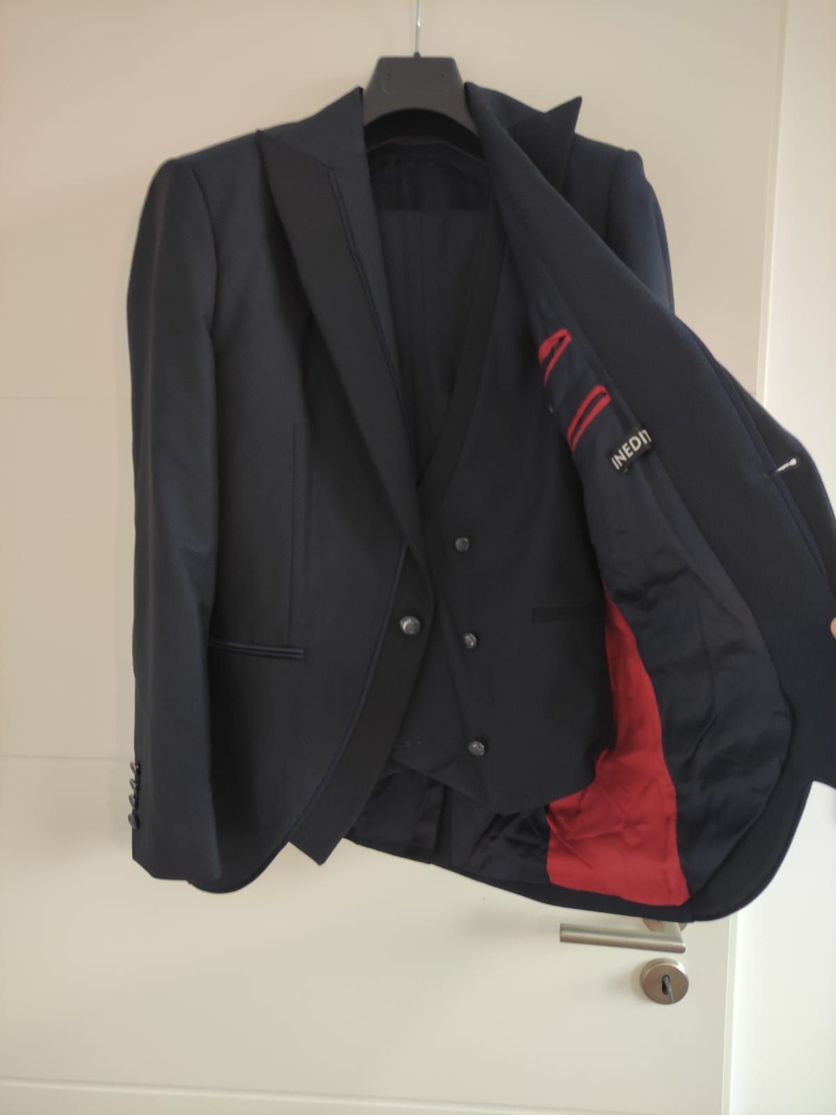 Vand costum barbat, marime 48