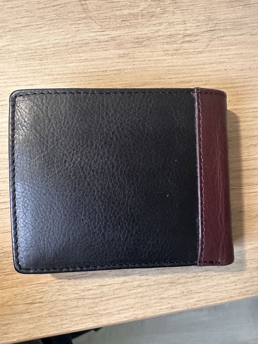 Мъжки кожен портфейл