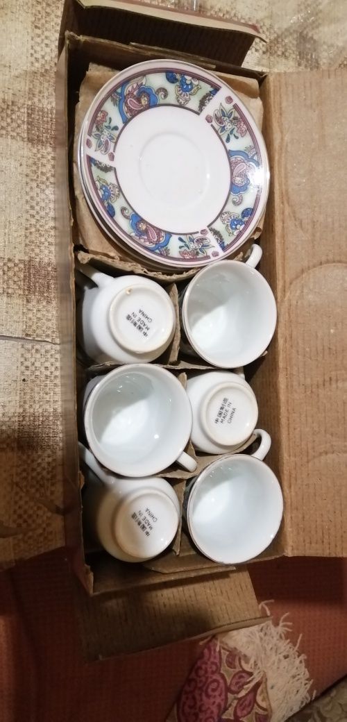 комплект чашки за кафе