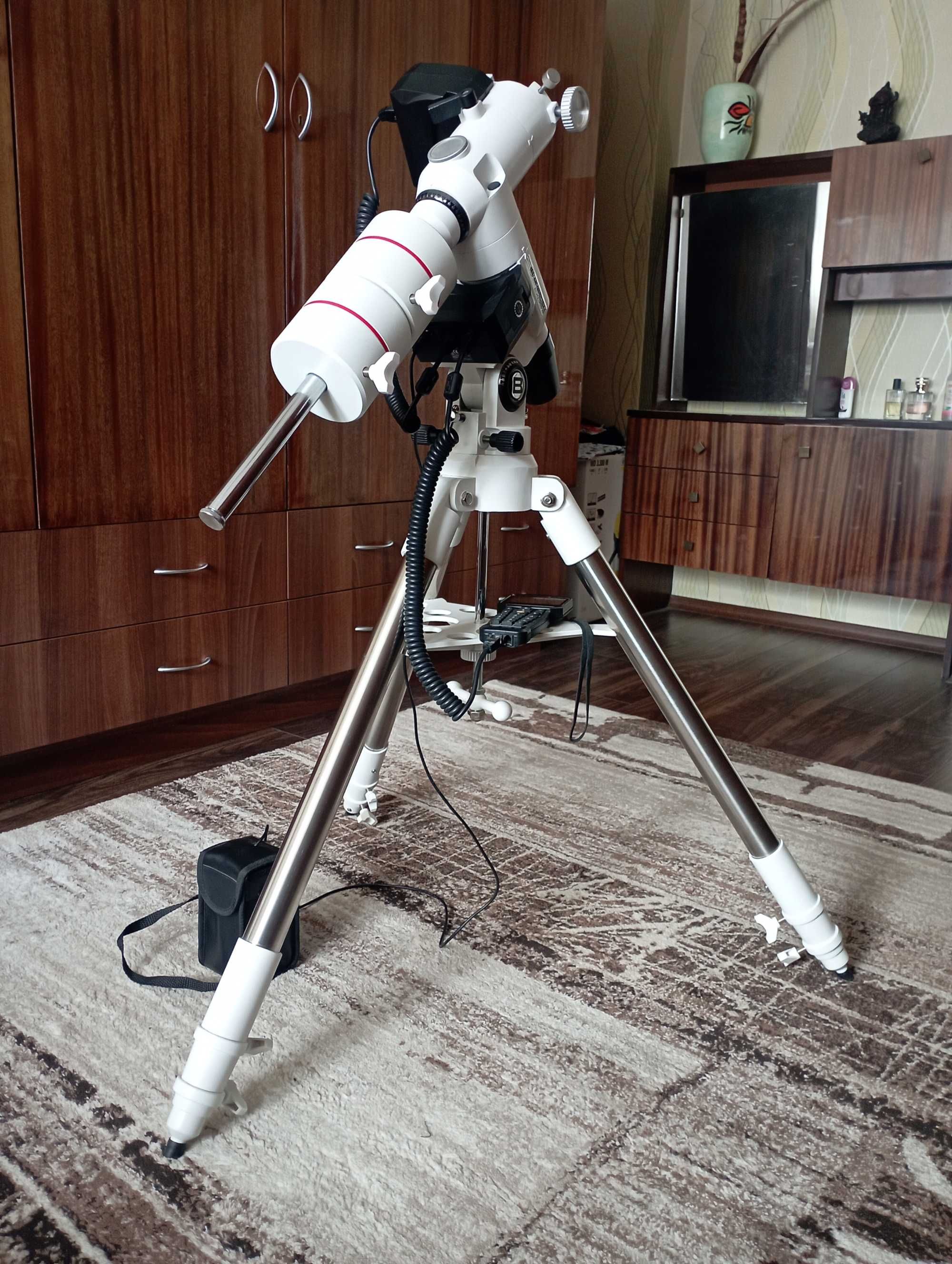 Екваториална монтировка Bresser Messier EXOS-2 EQ GoTo.