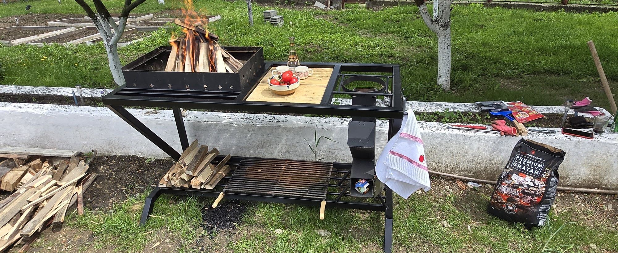 Grătar de grădină cu soba racheta