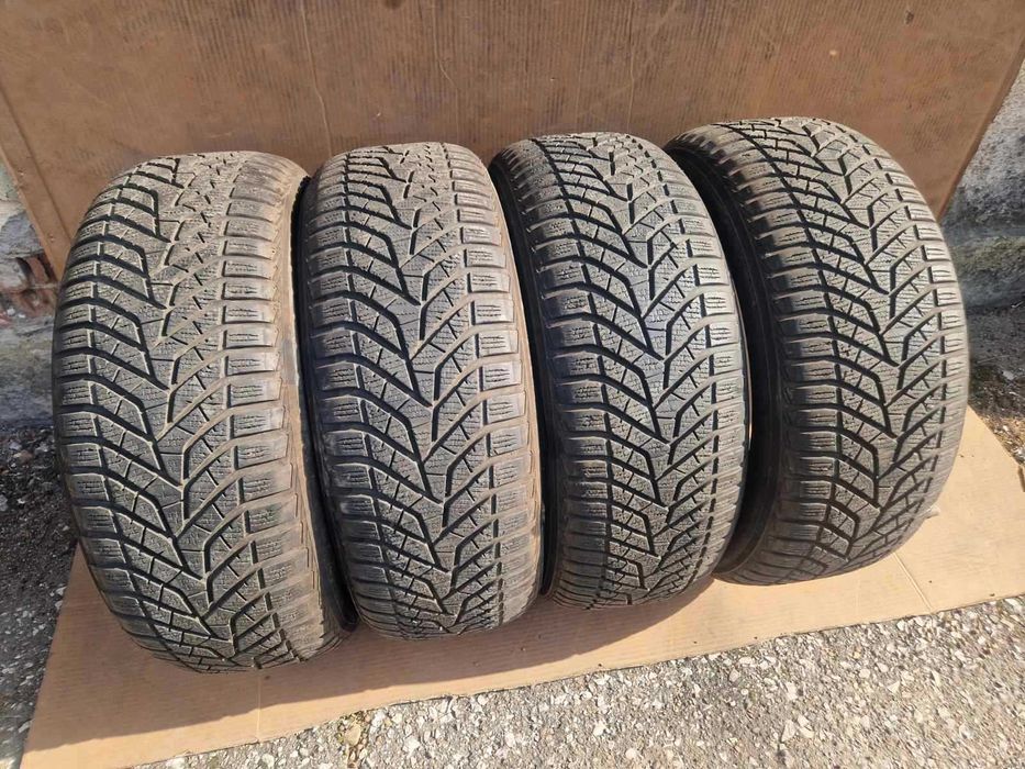 4 Yokohama R18 235/55
Зимни гуми 
DOT4220