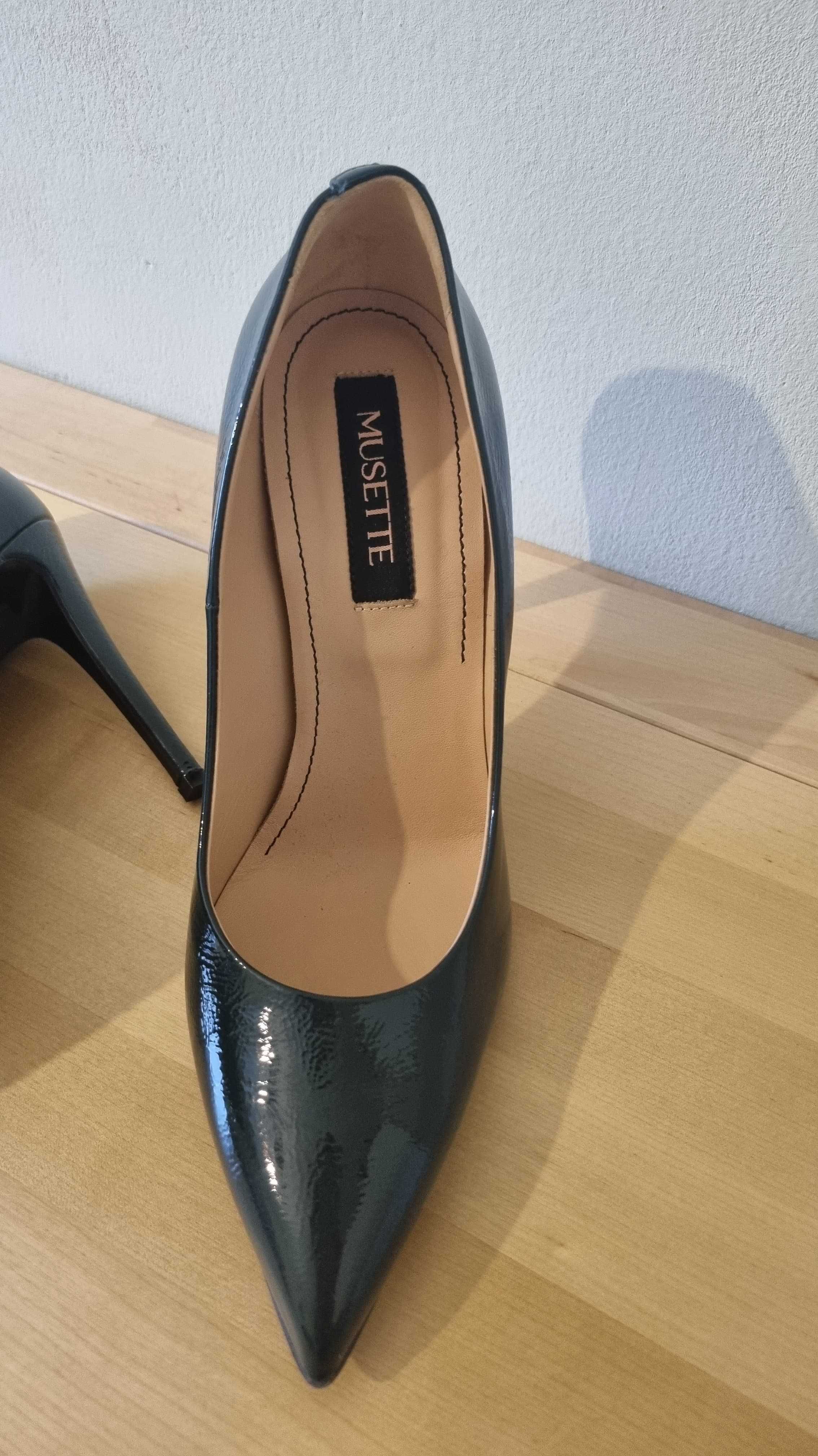 Pantofi toc Musette, marime 38, toc 10 cm, pantofi lac verde