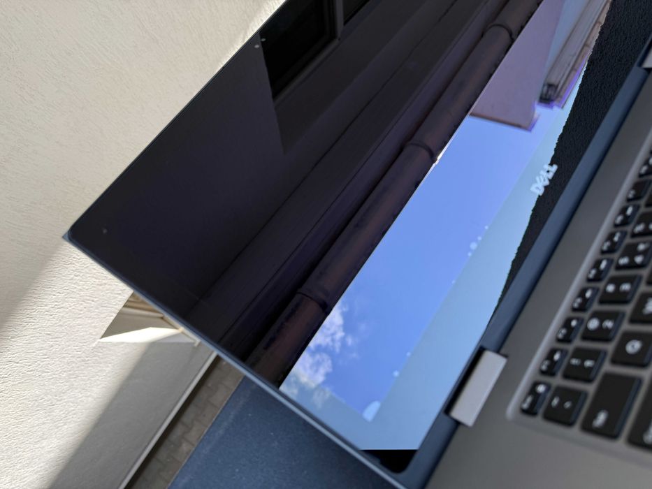 Vand Laptop DELL Inspiron P58F001