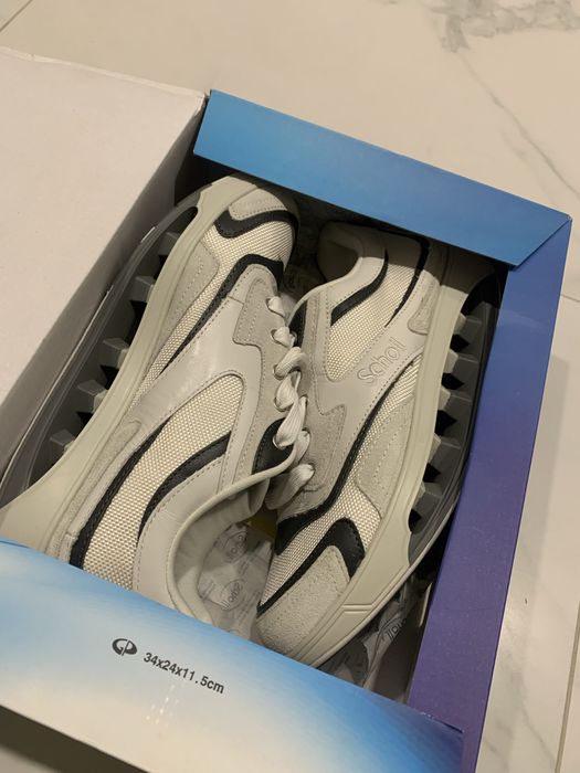 Нови оригинални спортни обувки Scholl номерът е 42