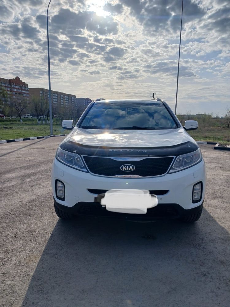 Продам Kia Sorento 2014 года