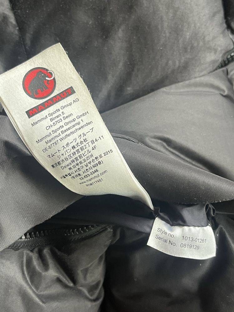MAMMUT EXTREME : Зимно яке с пух размер Л / Оригинал