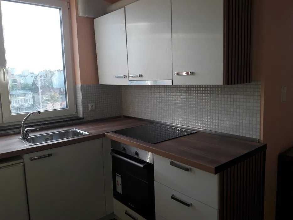 Дава се под наем Двустаен апартамент в София, Банишора - 74 кв.м за 425 € - Снимка #2