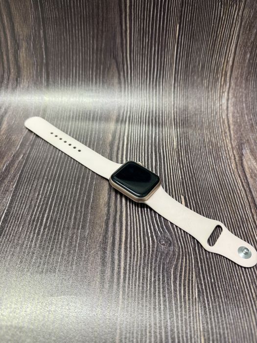apple watch se 40mm(Абая 63,1/724 987)