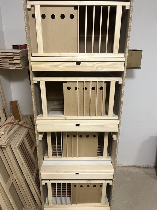 Dulap porumbel,4 boxe 180x60x45 cu sertar, gratar,