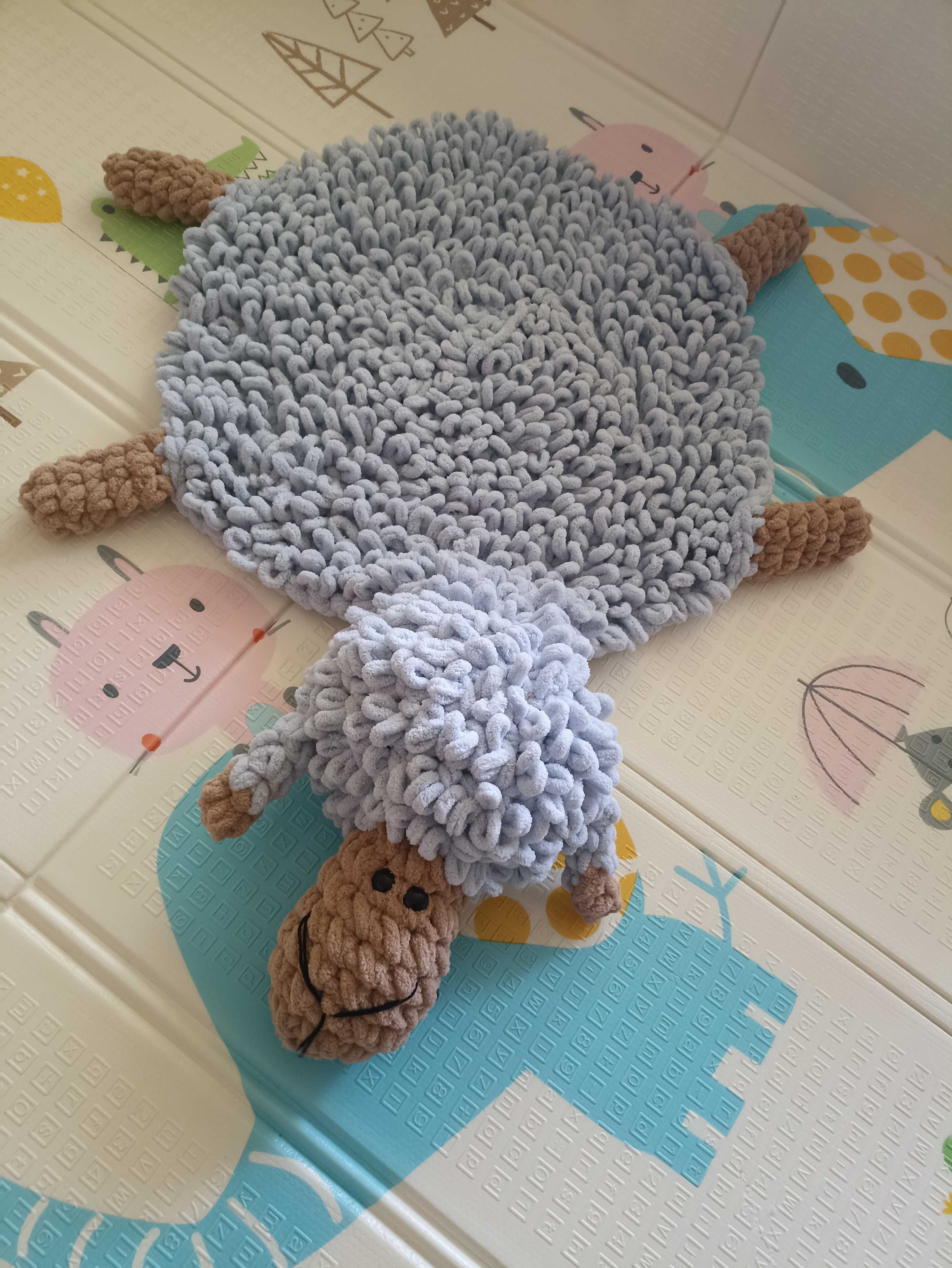 Декоративно килимче/ детско одеяло от Ализе пуфи