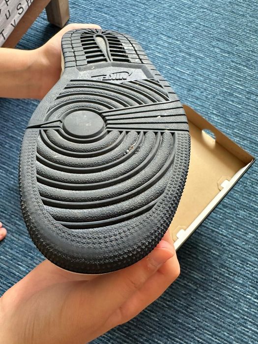 Jordan 1 Mid originali