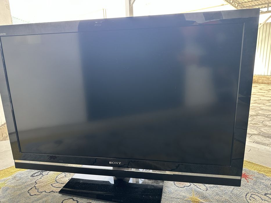 Телевизор LG диагональ 120см