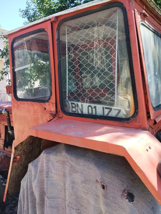 Tractor universal 445 DT