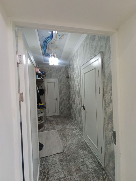 кондиционер, холодильник, пылесос, стиральная машина и утюг ест