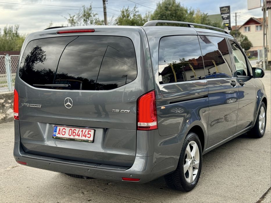 Inchiriez Microbuz 8+1 Van Rent Vito V-Class Renault