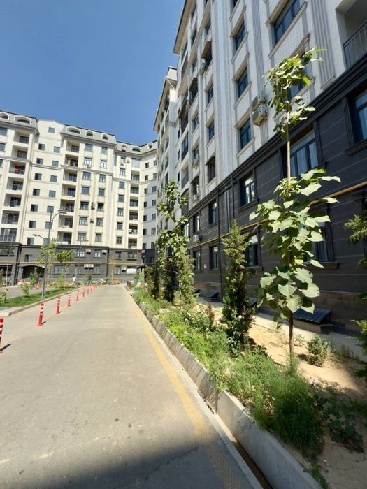 Срочно 2-комнатная, Карасу-3,ЖК Qorasu residence, ор-р Поликлиника № 8