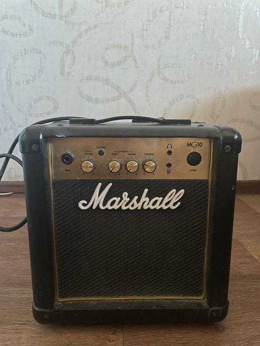Продам комбоусилитель для электрогитары Marshall MG10CF