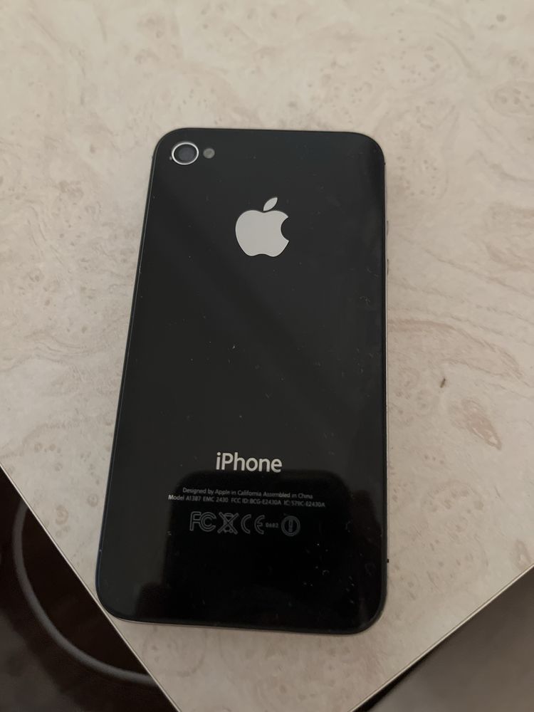 iPhone 4S 16Gb Черный