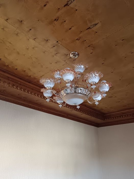 Люстра сотилади б/у