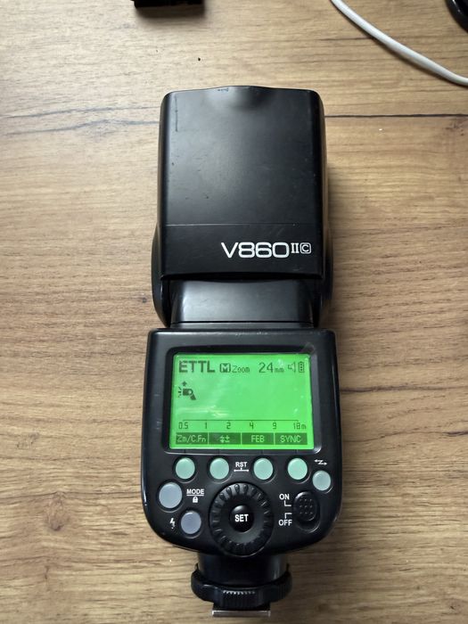 Blitz godox V860c pentru canon