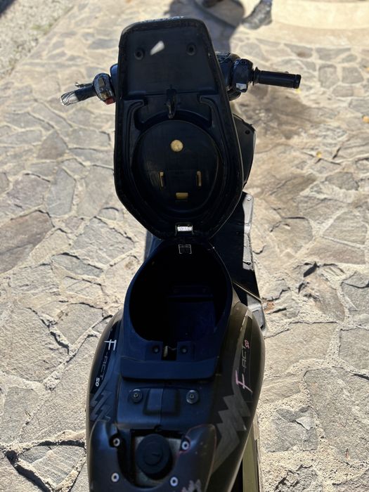 Mobră Keeway F-act 50
