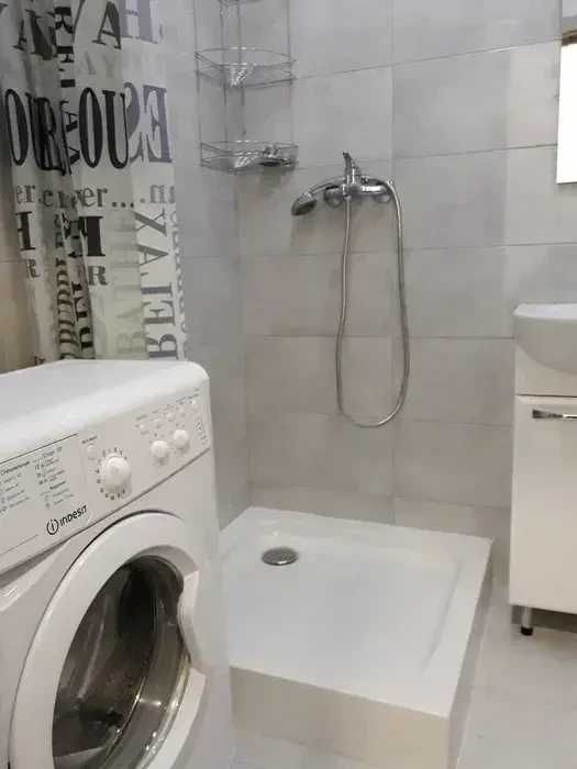 Дава се под наем Едностаен апартамент в София, Полигона - 45 кв.м за 357 € - Снимка #3