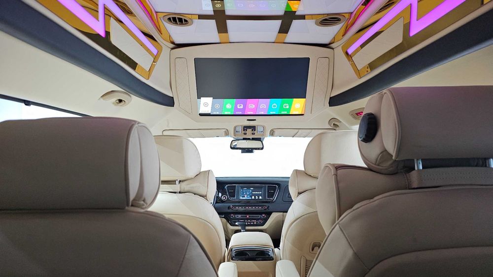 Kia Carnival 9-Seater Hi-Limousine Prestige Hiroof   16