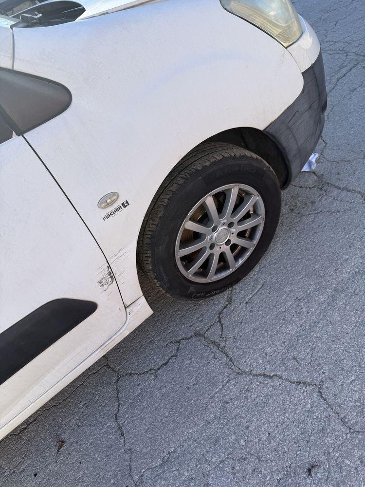 На части Citroen Berlingo 1.6hdi пикап мотор b8hsc 2009г