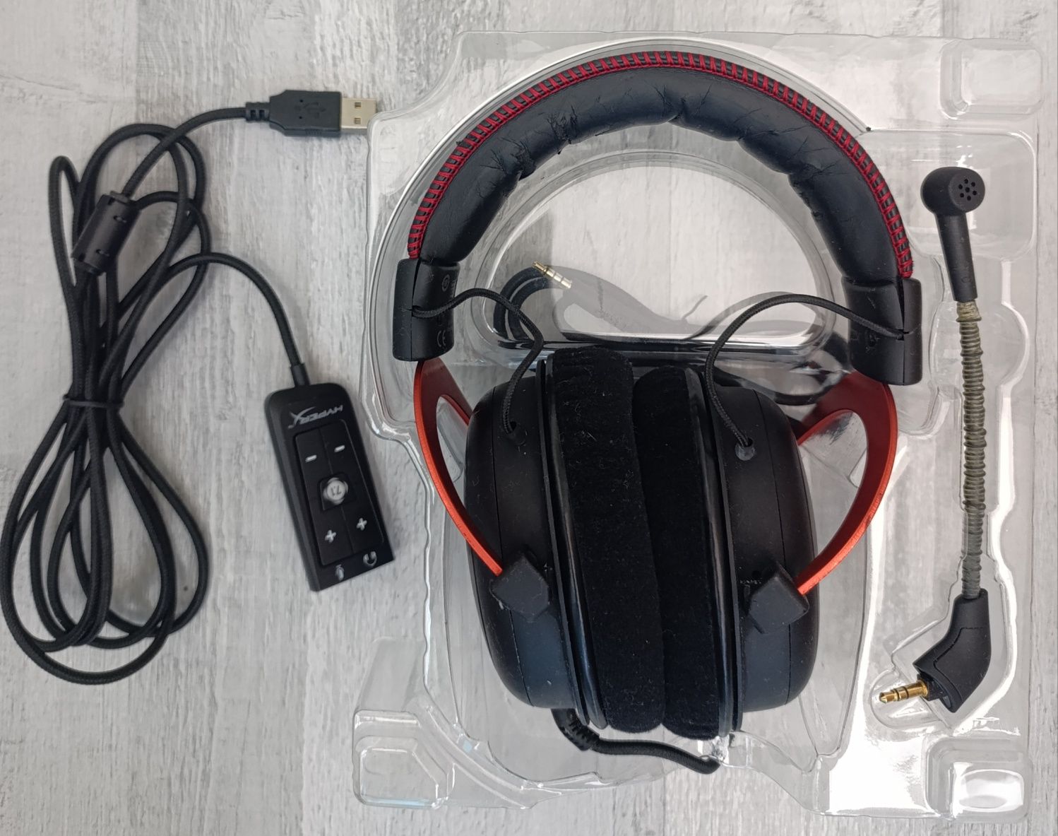Casti gaming HYPER X cu microfon / PC / calculator / laptop