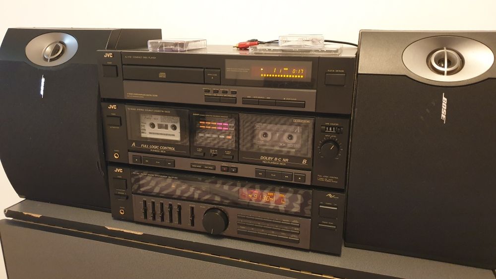 Linie audio JVC RX-302