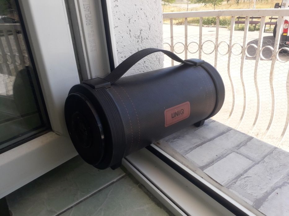 Boxa portabila Uniq Surround USB/AUX sunet placut