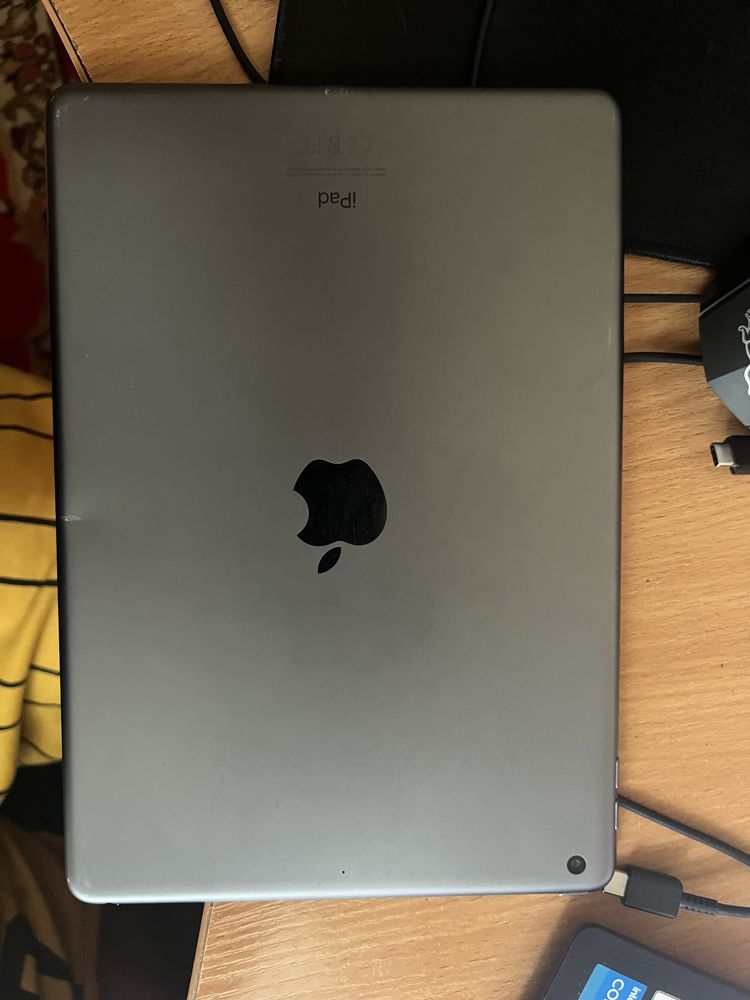 I Pad все работает отличном состояние ??тчовоугаьпьмдпдпбпклклвшуоуо
