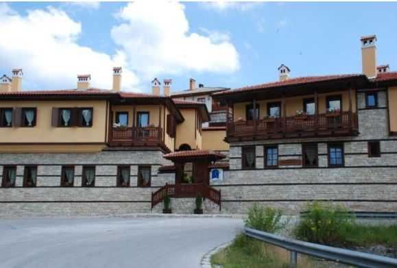 Продава се Хотел в Копривщица - 1200 кв.м за 500 €/кв.м - Снимка #2