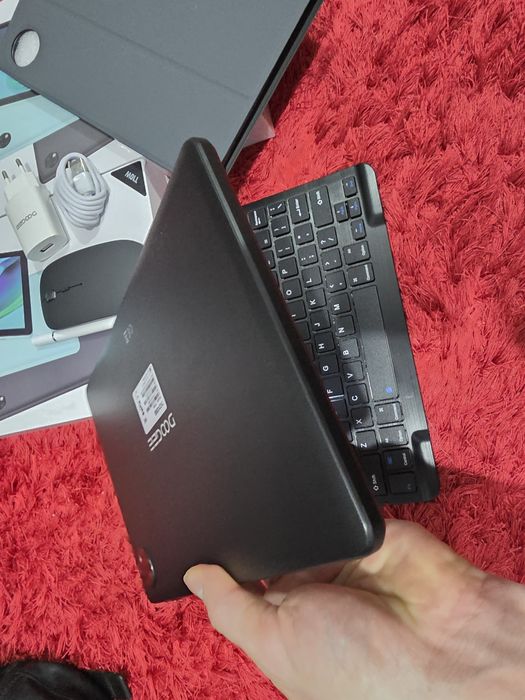 -Doogee T10W, Nou, 128Gb, 4Ram+12 extins, Negru, Tastatura, Mouse, Pen