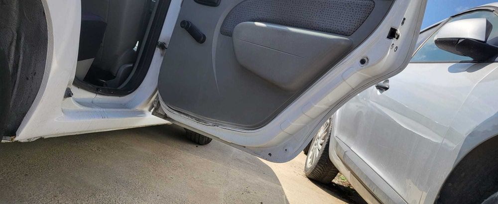 Usi dreapta spate Dacia Logan 2005 cod.011A