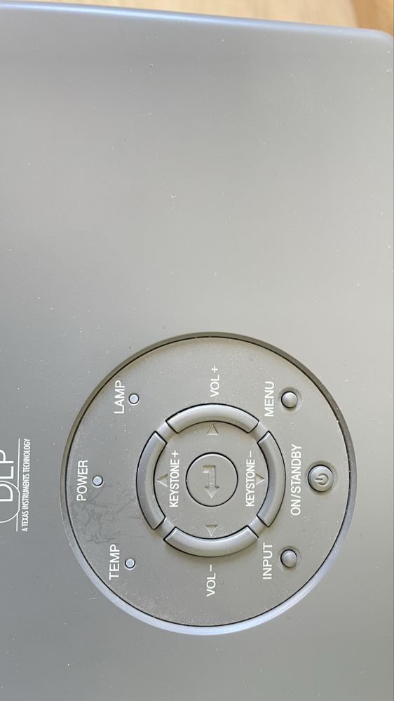 Toshiba TDP - S8 Проектор