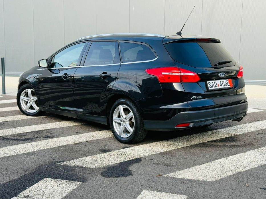 Ford Focus 1.5Benzina/Full-Full-Full-Full