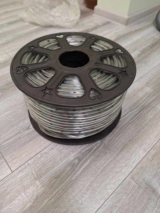 Светещ маркуч за украса