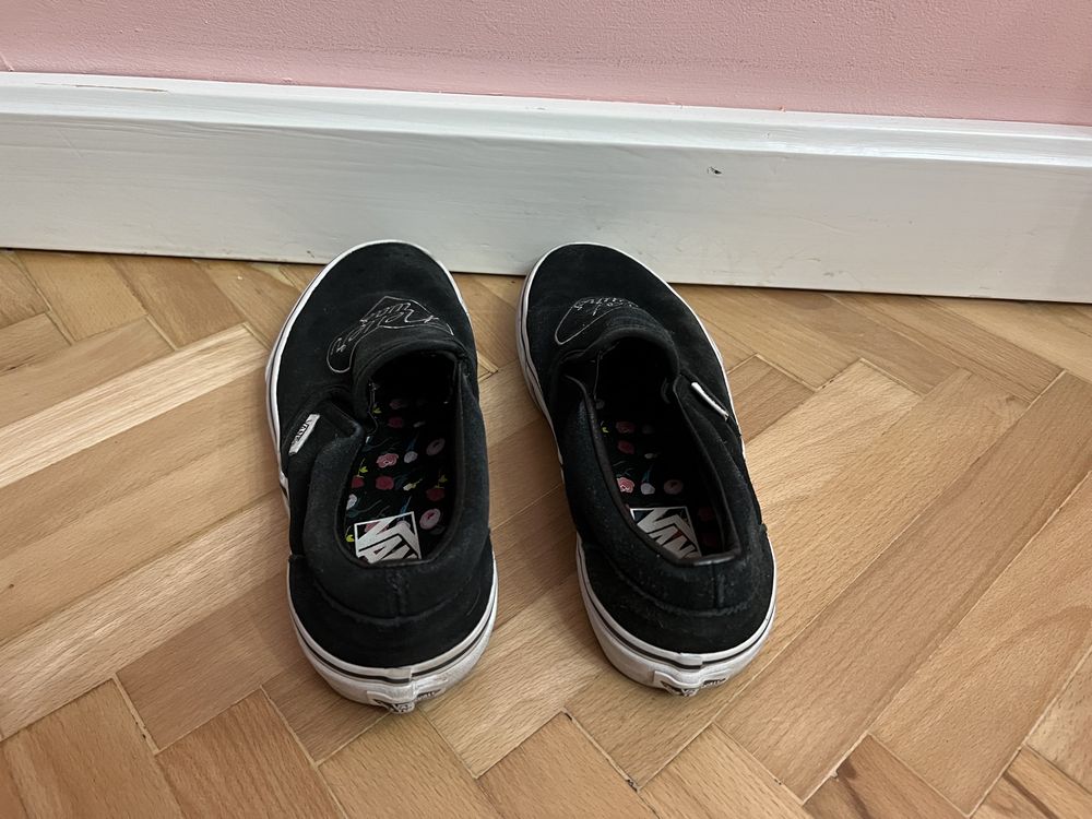 Дамски обувки Vans