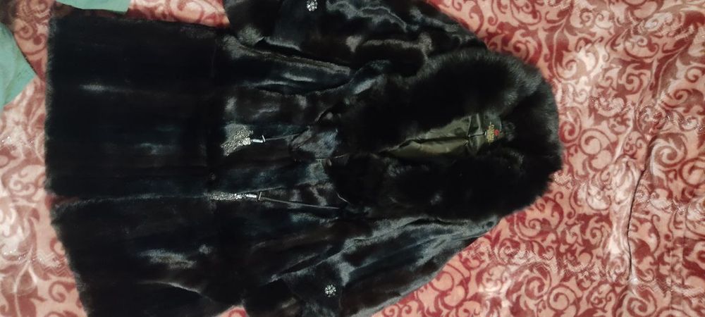 Женская одежда Шуба