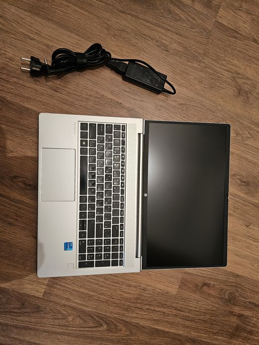 HP Peobook / Core i5 1135G7 / 16 озу / 512 SSD