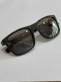 Продавам слънчеви очила Emporio Armani