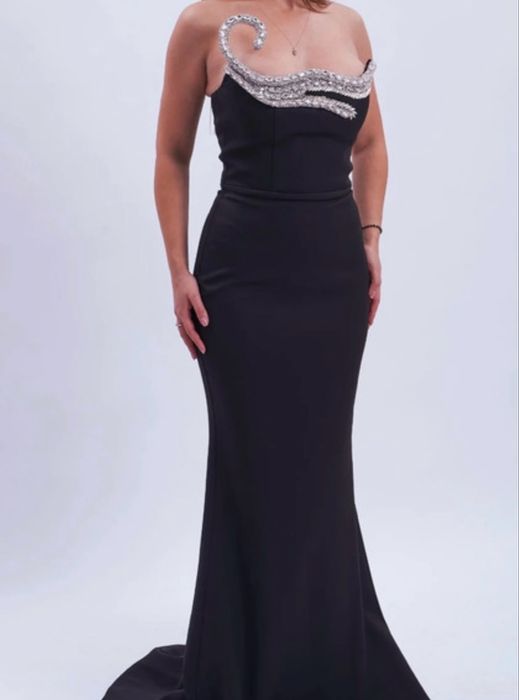 Rochii de seara purtate o singura data!