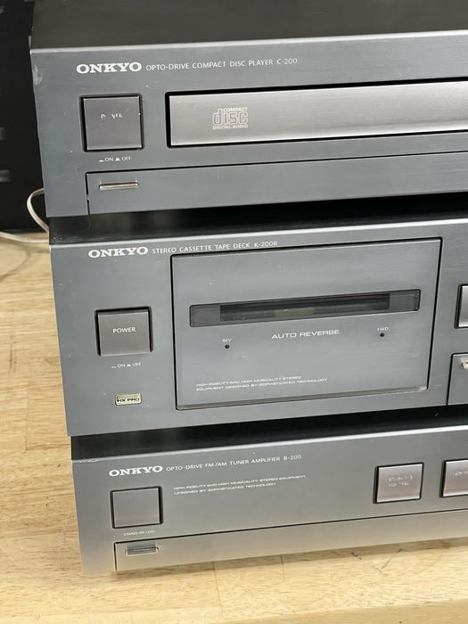 Onkyo amplificator r-200 cd player c-200 deck k-200r remote  rc153s