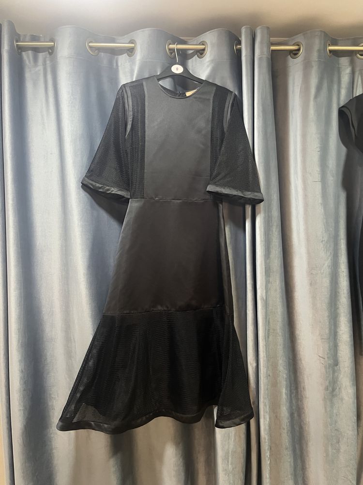 Vand rochie Nissa si Pnk casual purtata o data impecabila