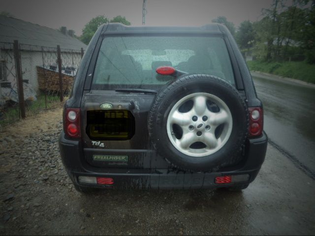 dezmembrez land rover freelander 2,0 diesel