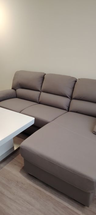 Дава се под наем Двустаен апартамент в Варна, Кайсиева градина - 52 кв.м за 459 € - Снимка #1