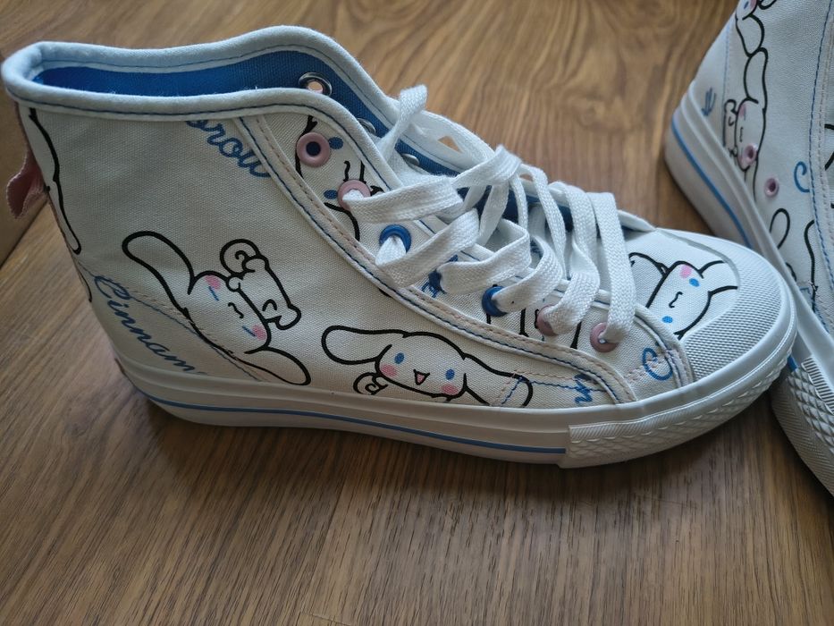 Cropp обувки Sanrio Cinnamoroll